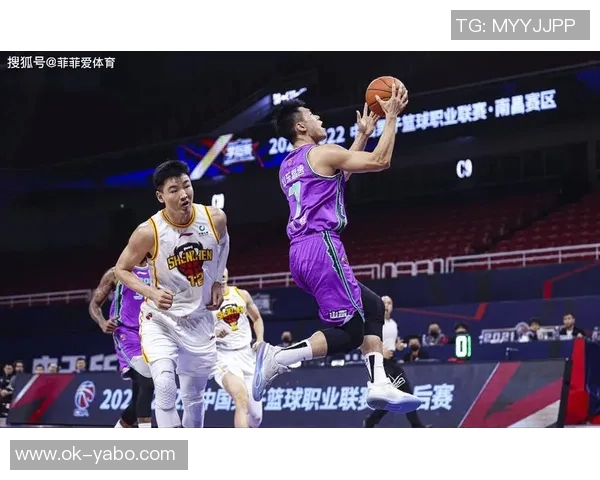 效率平平却轻松取胜三球全场15投5中斩获16分8篮板8助攻表现出色